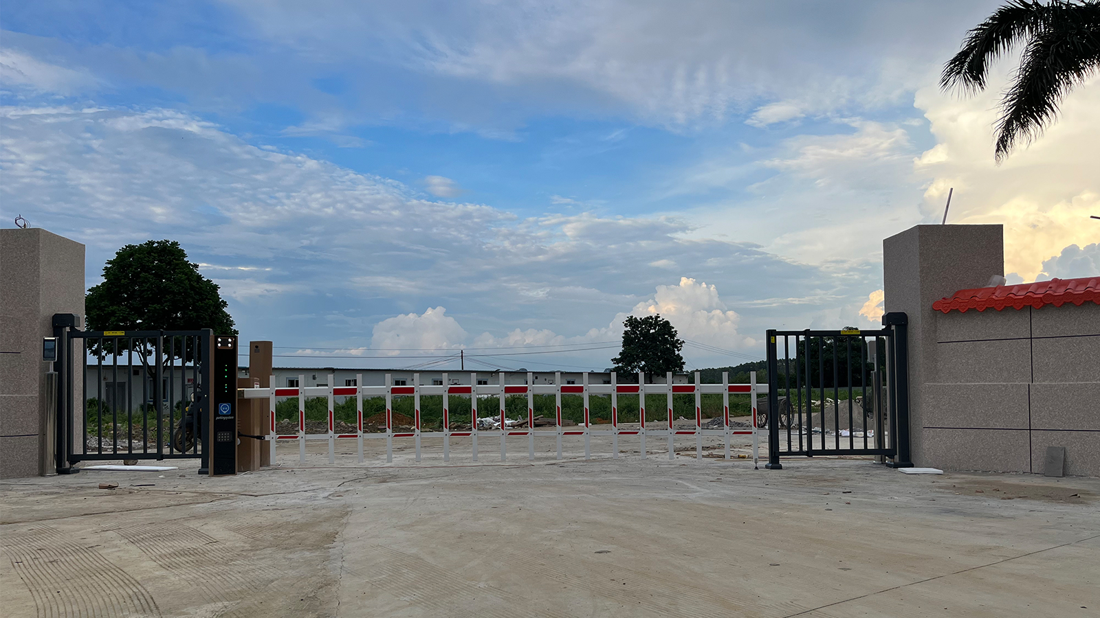 T16栅栏-南村蘑菇基地.jpg